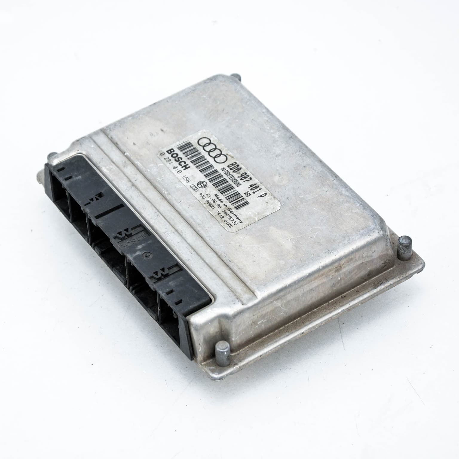 Engine control unit Audi A4 B5 (8D) 1994–2001 8D0907401P – 1