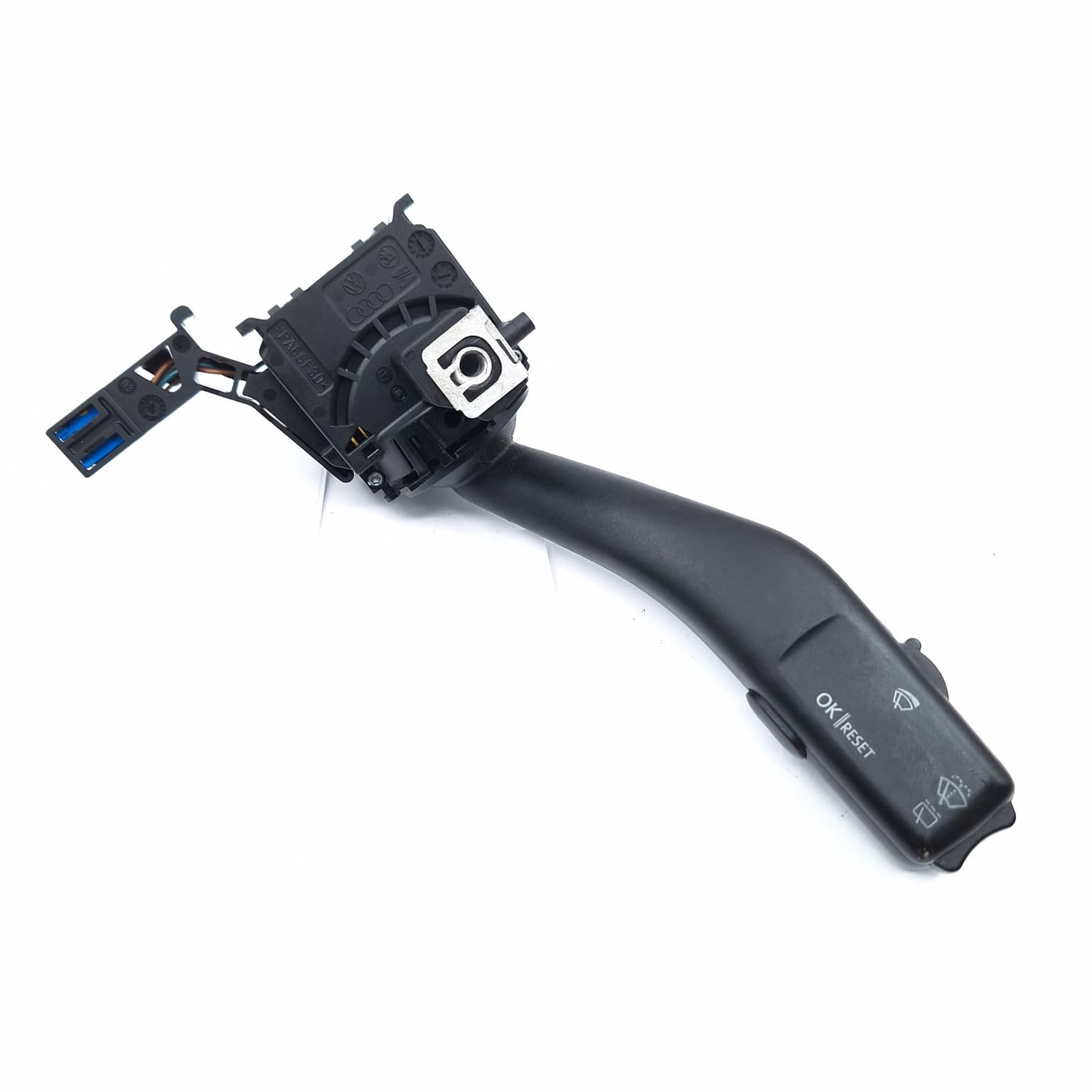 Turn signal lever VW GOLF 5 2003–2009 1.9 TDI BRU 696400 – 1