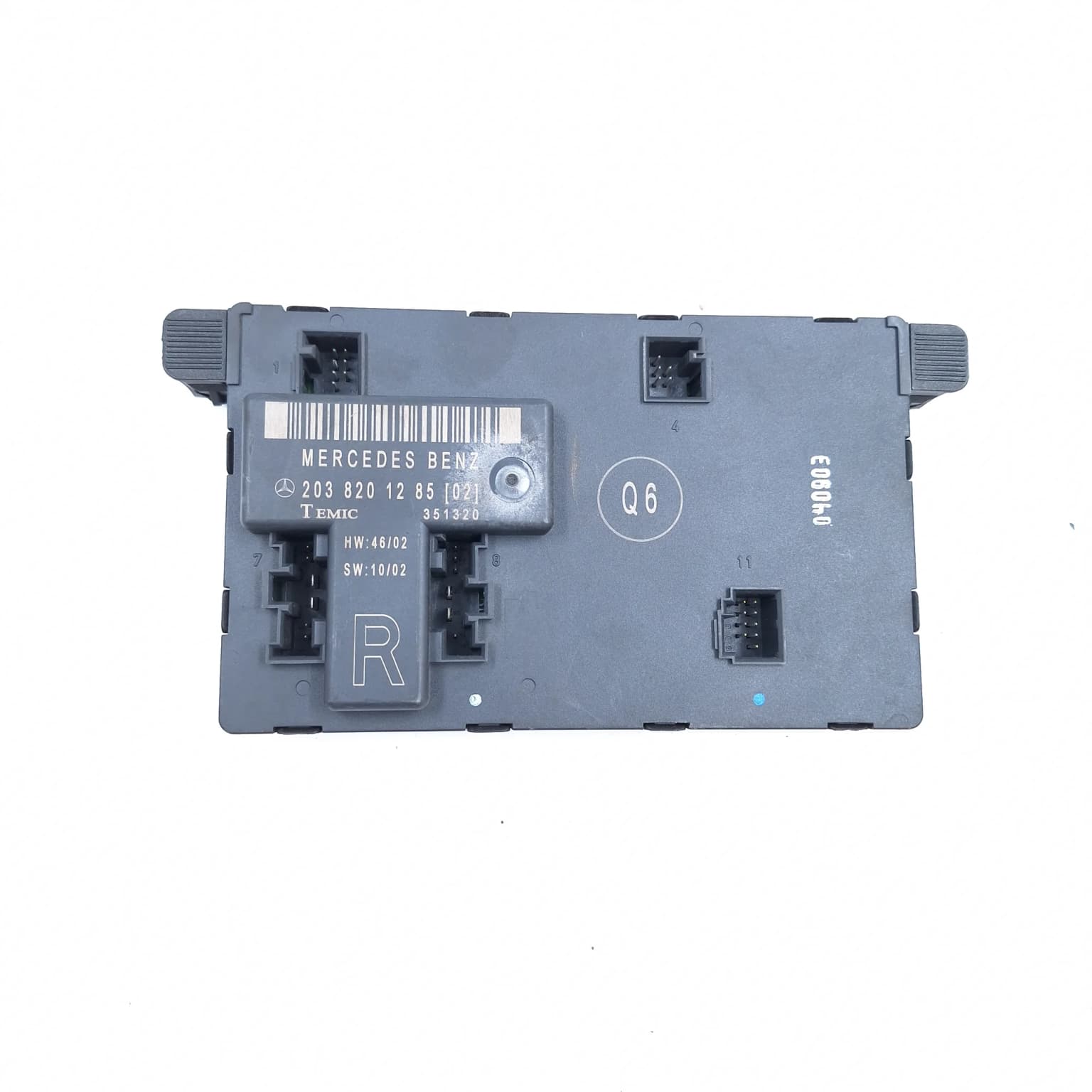 Control unit Mercedes-Benz C-CLASS (W203) 2000–2007 2038201285 – 1