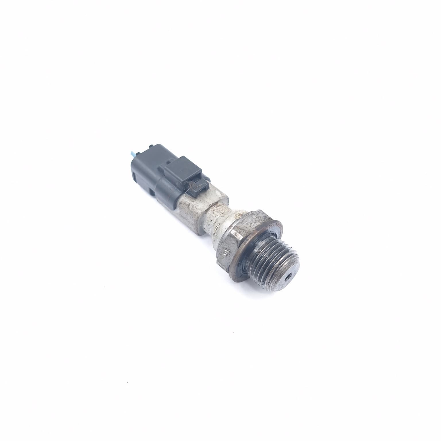 Oil pressure sensor Peugeot PARTNER 1 1996–2013 1.6 HDi 75 DV6BTED4 963299 – 1