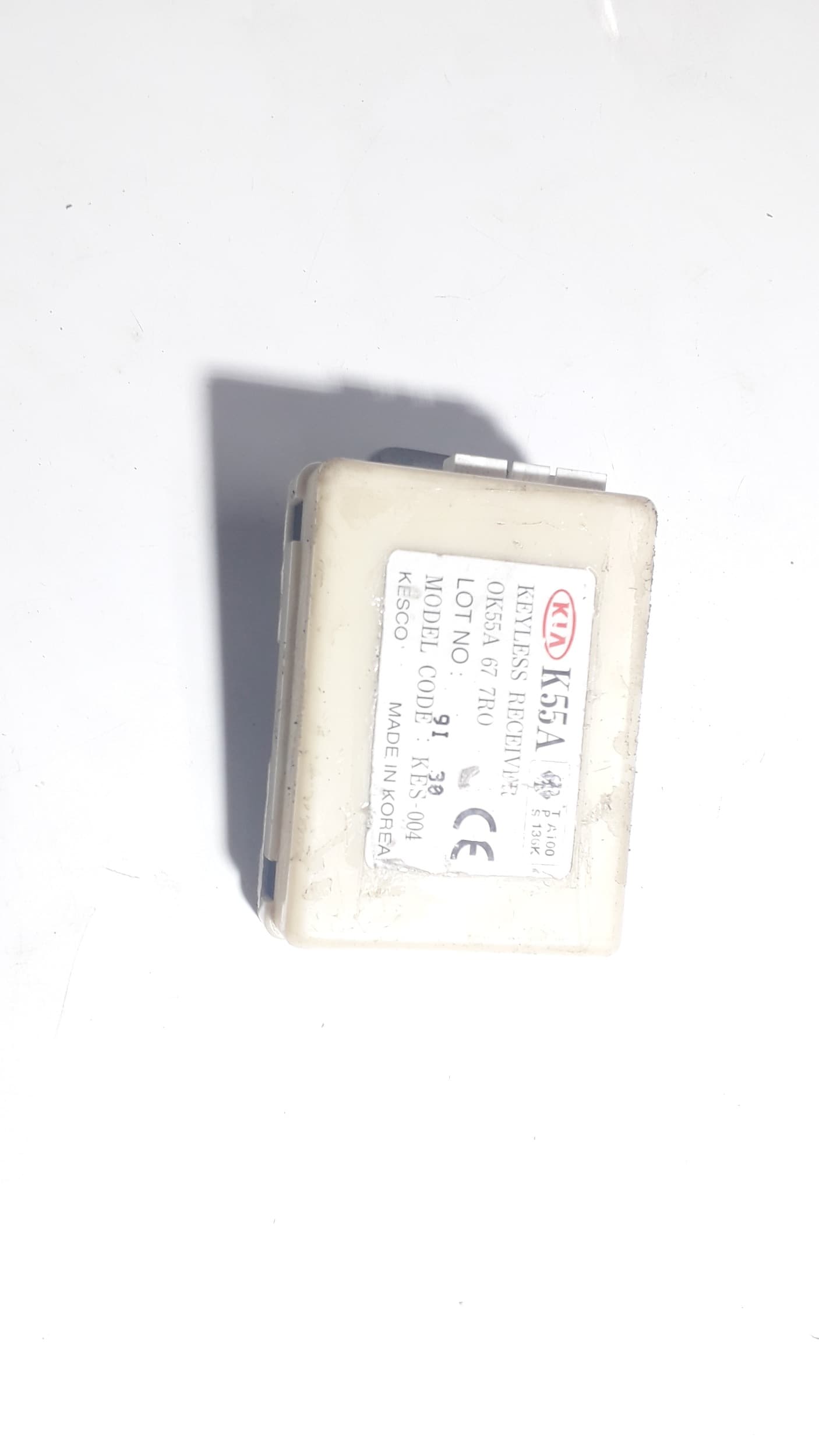 Calculateur Kia CARNIVAL (VQ) 2006–2014 0K55A677R0 – 1