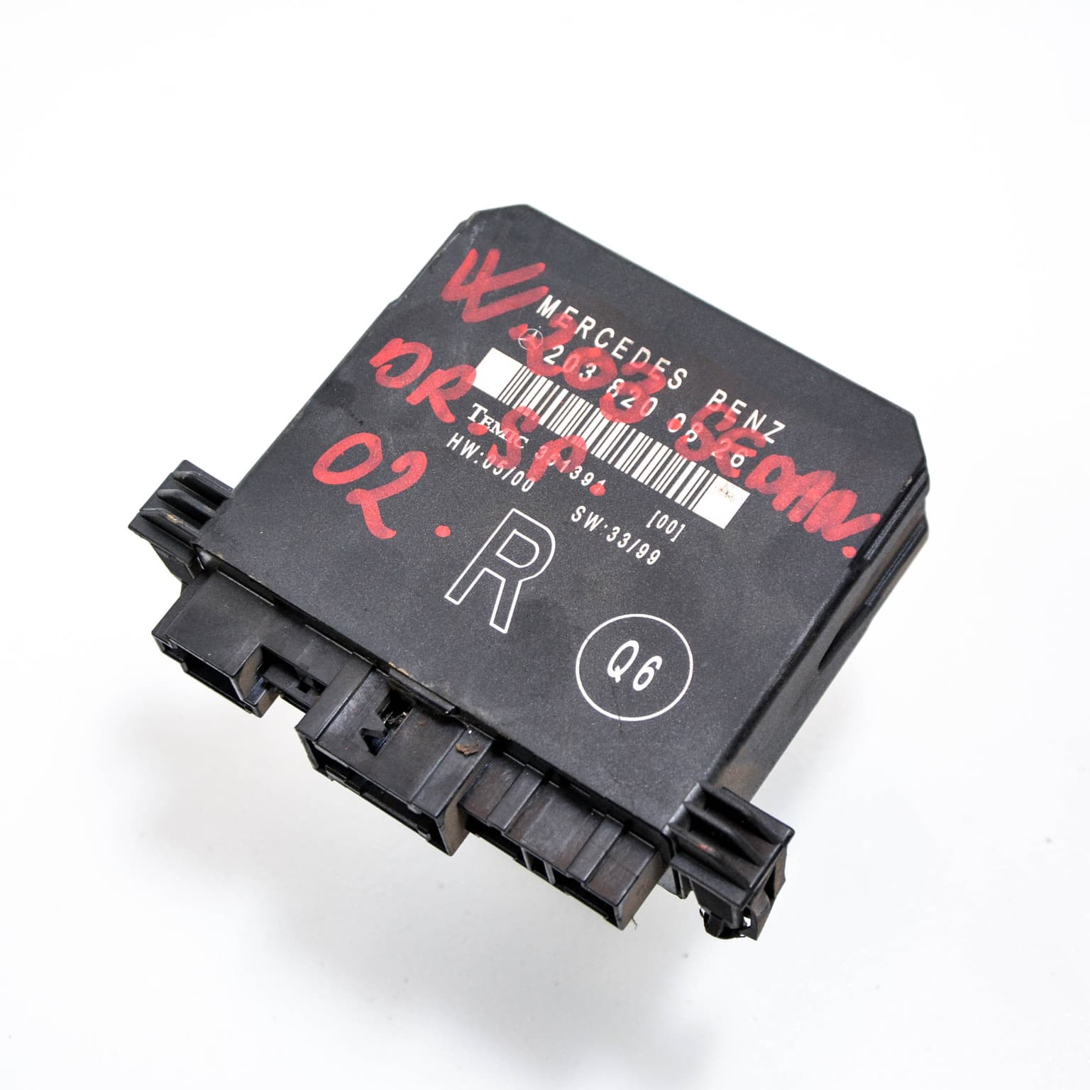 Control unit Mercedes-Benz C-CLASS (W203) 2000–2007 2038200826 – 1