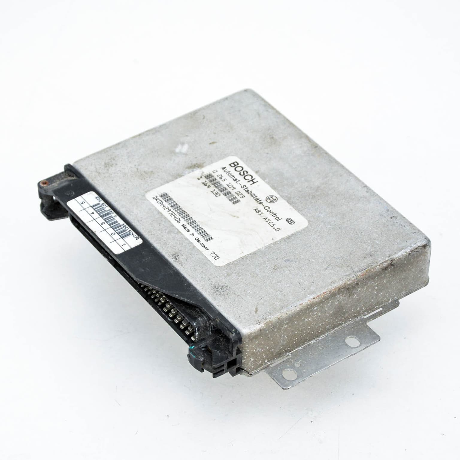 Engine control unit BMW 5 (E39) 1995–2004 0265109023 – 1