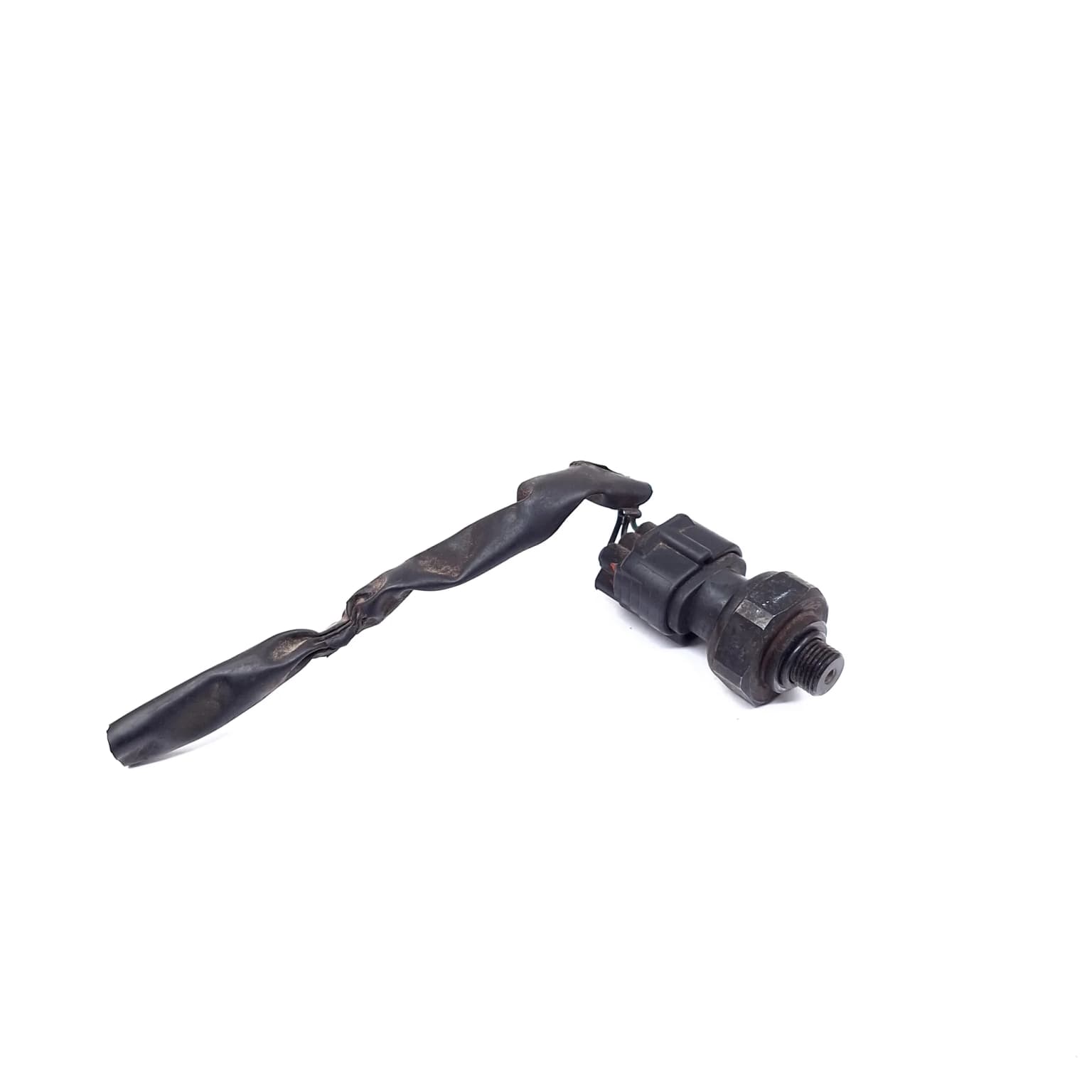 AC pressure sensor Toyota RAV 4 Mk 2 2000–2005 499000 – 1