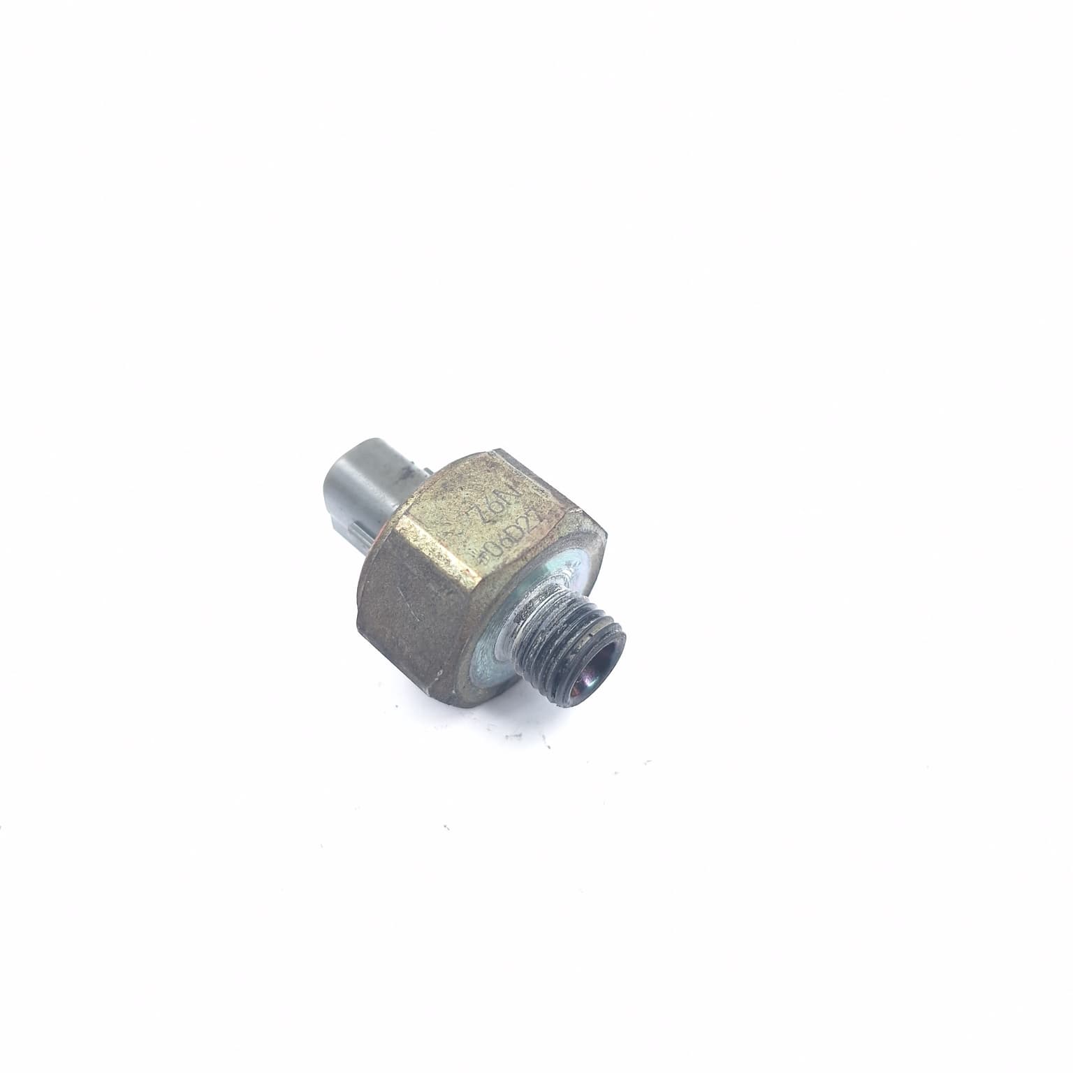 Oil pressure sensor Toyota RAV 4 Mk 2 2000–2005 2.0 VVTi 4WD 1AZ-FE 76N06D27 – 1