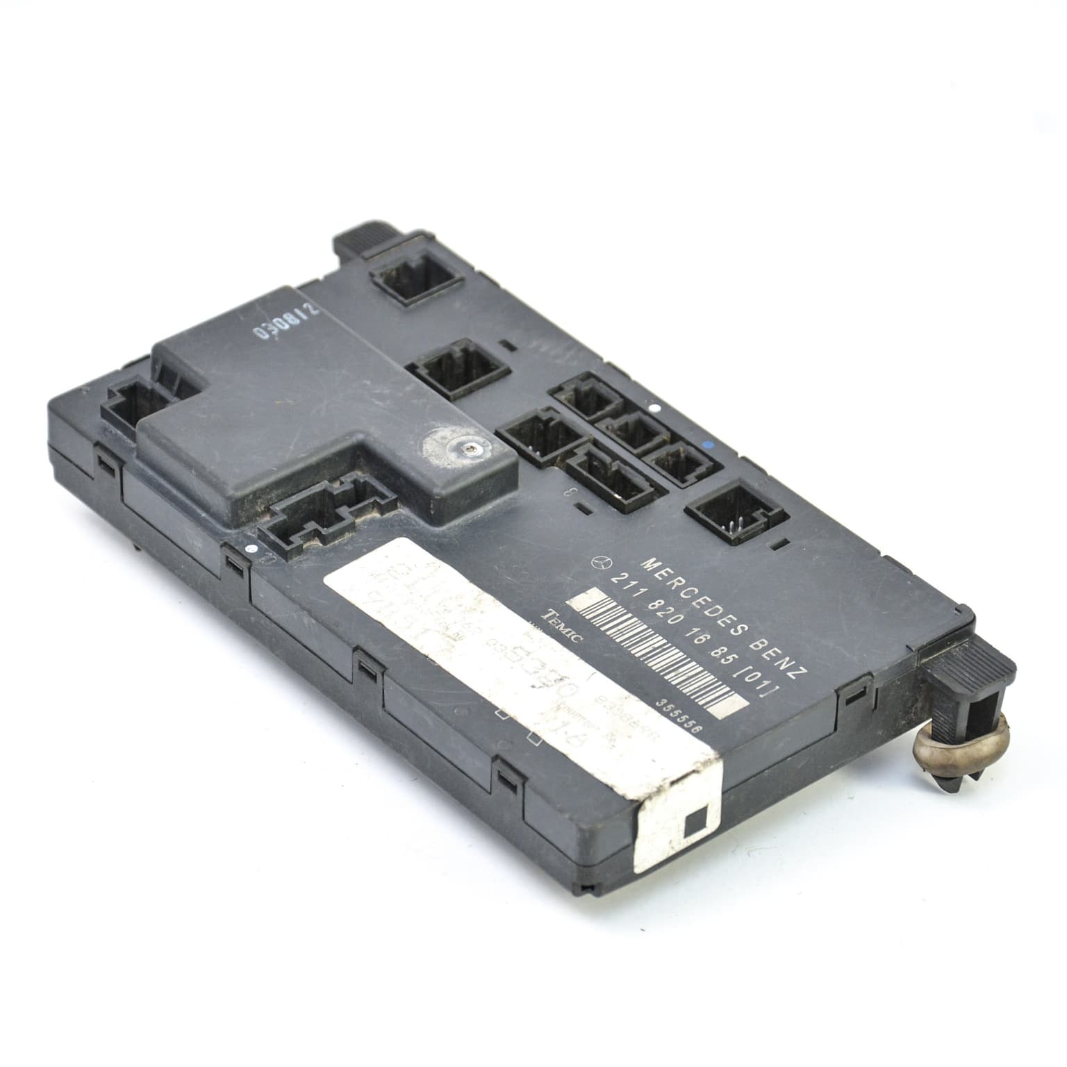 Calculateur Mercedes-Benz E-CLASS (W211) 2002–2009 2118201685 – 1