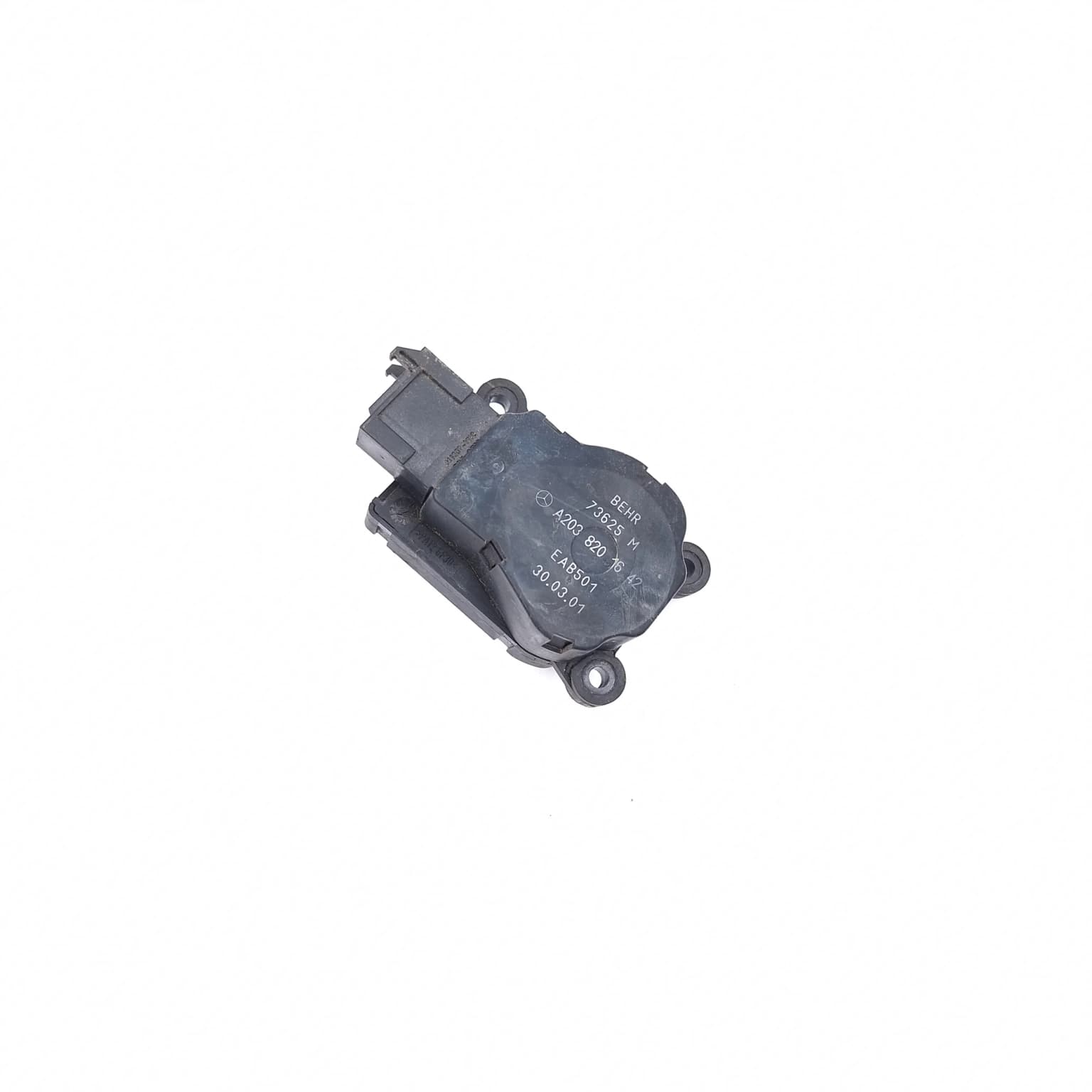Electronic actuator Mercedes-Benz C-CLASS (W203) 2000–2007 A2038201642 – 1
