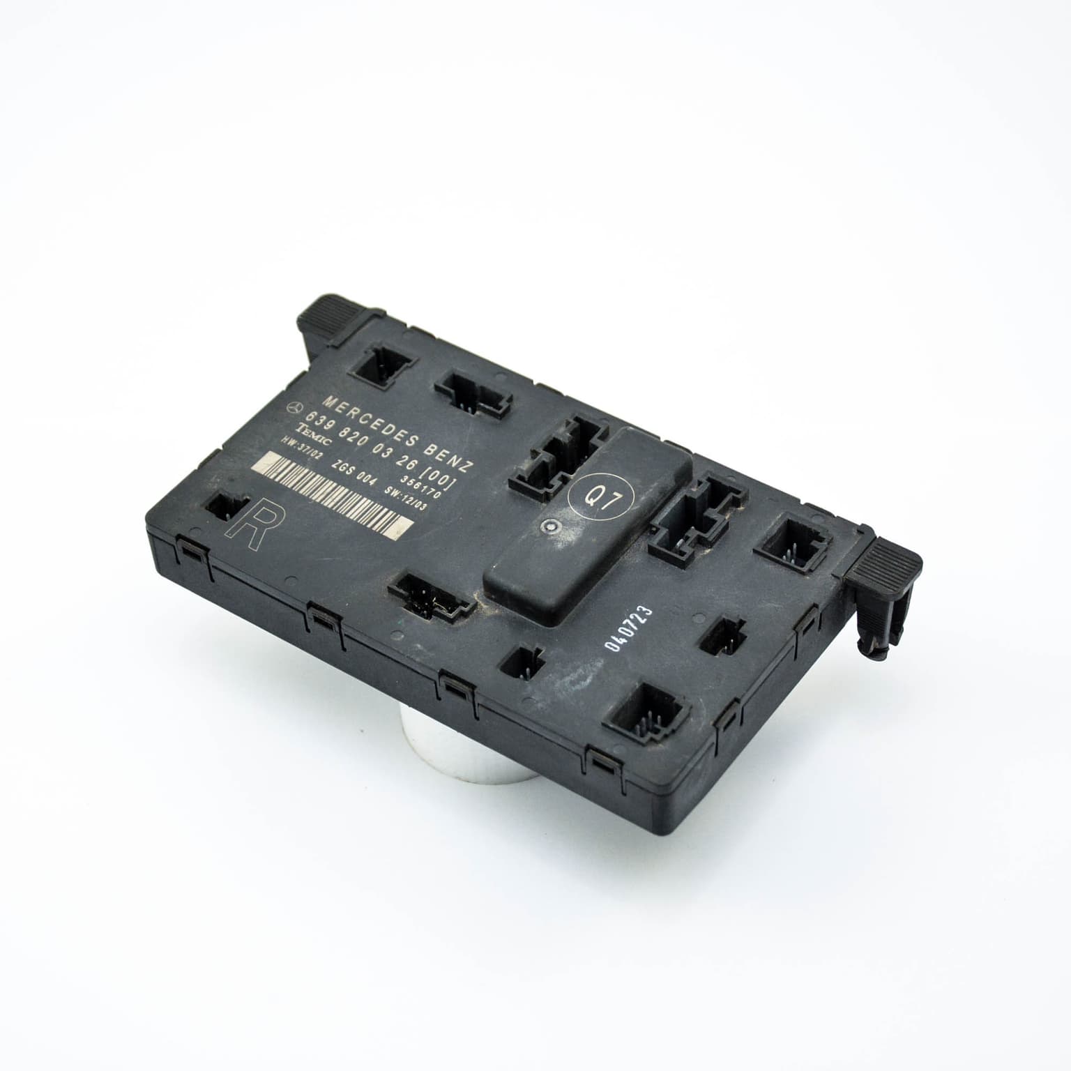 Calculateur Mercedes-Benz VITO / VIANO (W639) 2003–2014 6398200326 – 1