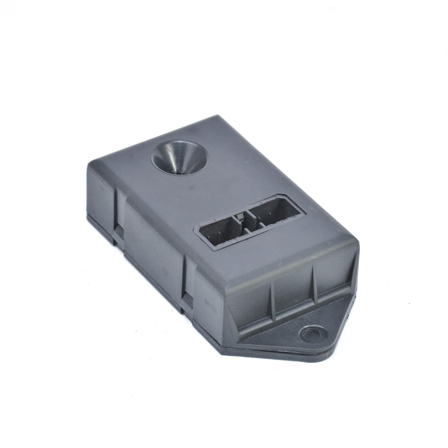 Control unit Isuzu Turquoise 2000–2022 5.2 D 4HK1E6C YILKA – 1