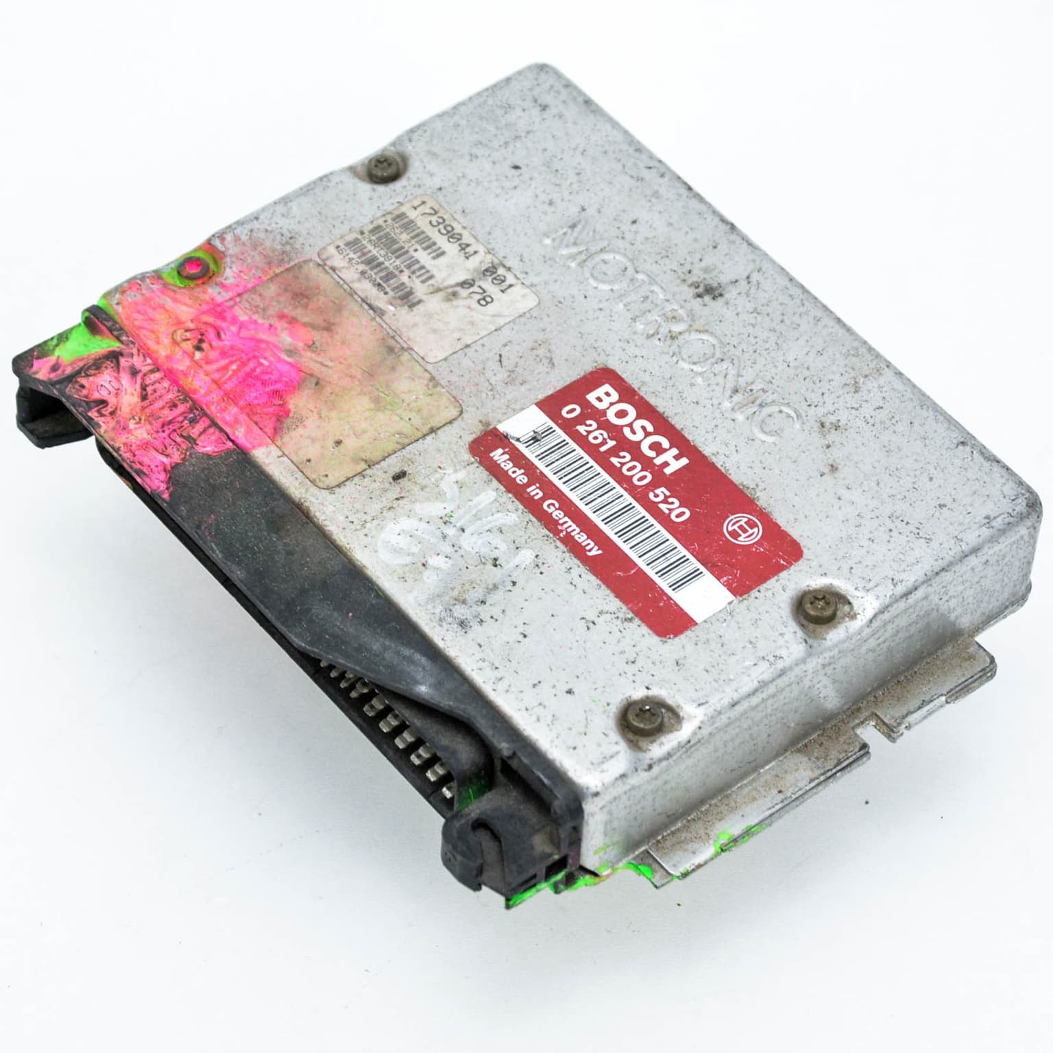 Engine control unit BMW 3 (E36) 1990–2000 0261200520 – 1