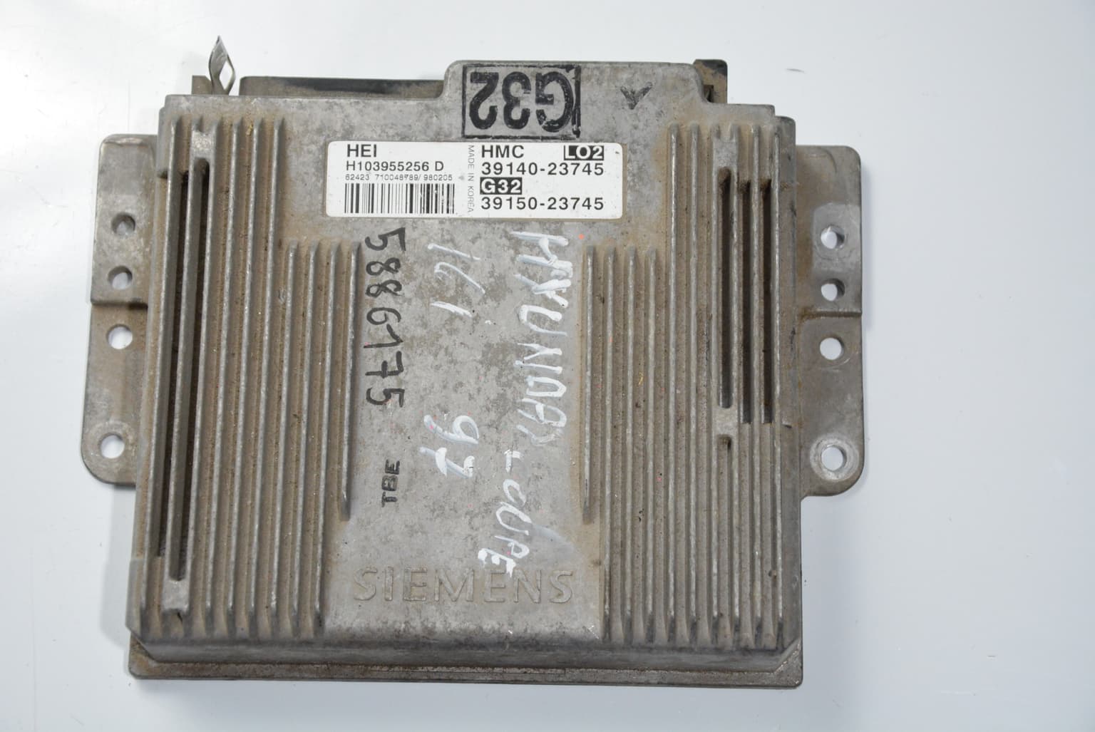 Engine control unit Hyundai COUPE (RD) 1996–2001 1.6 i 16V H103955256D – 1