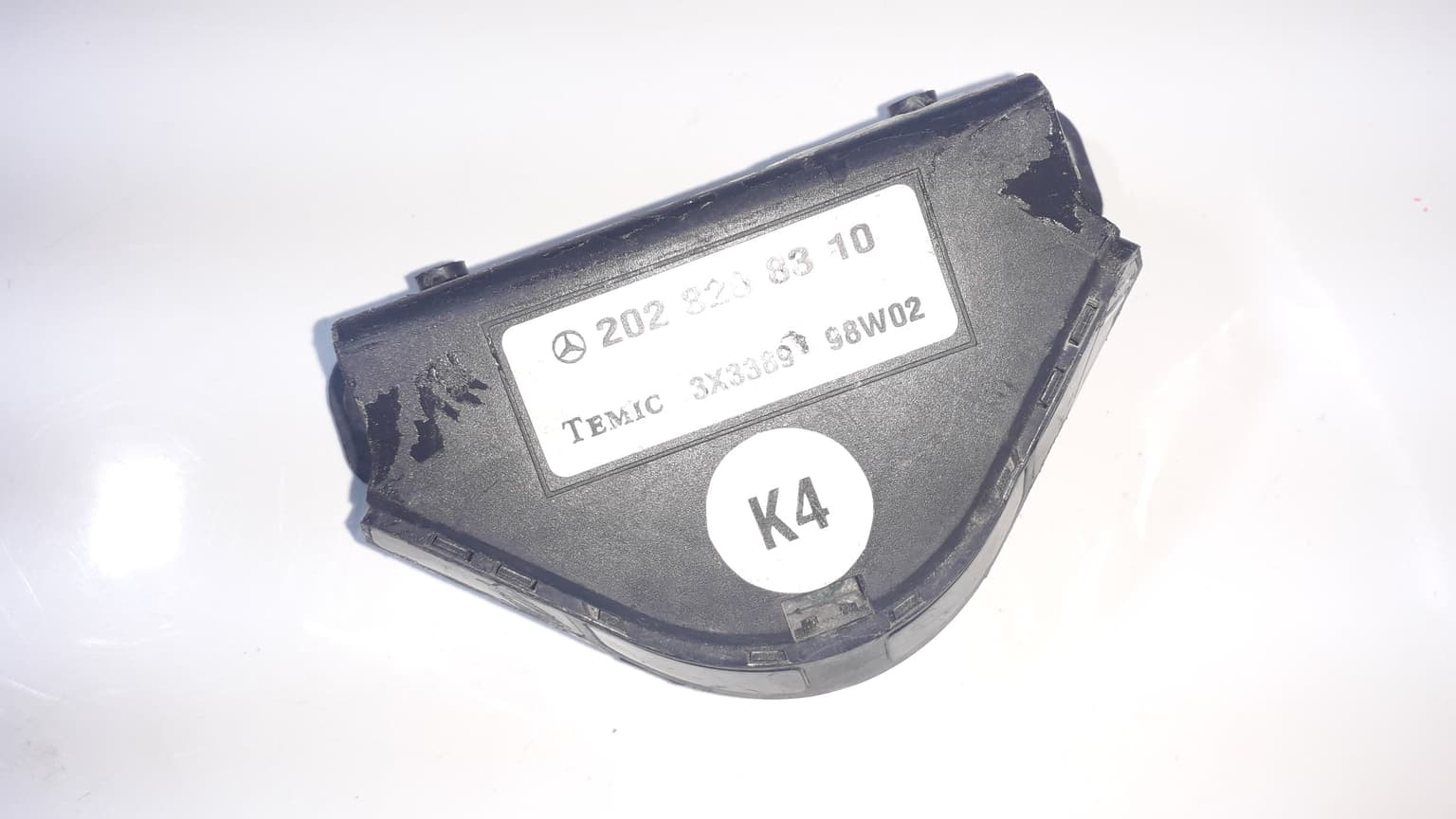Control unit Mercedes-Benz C-CLASS (W202) 1993–2001 2028208310 – 1