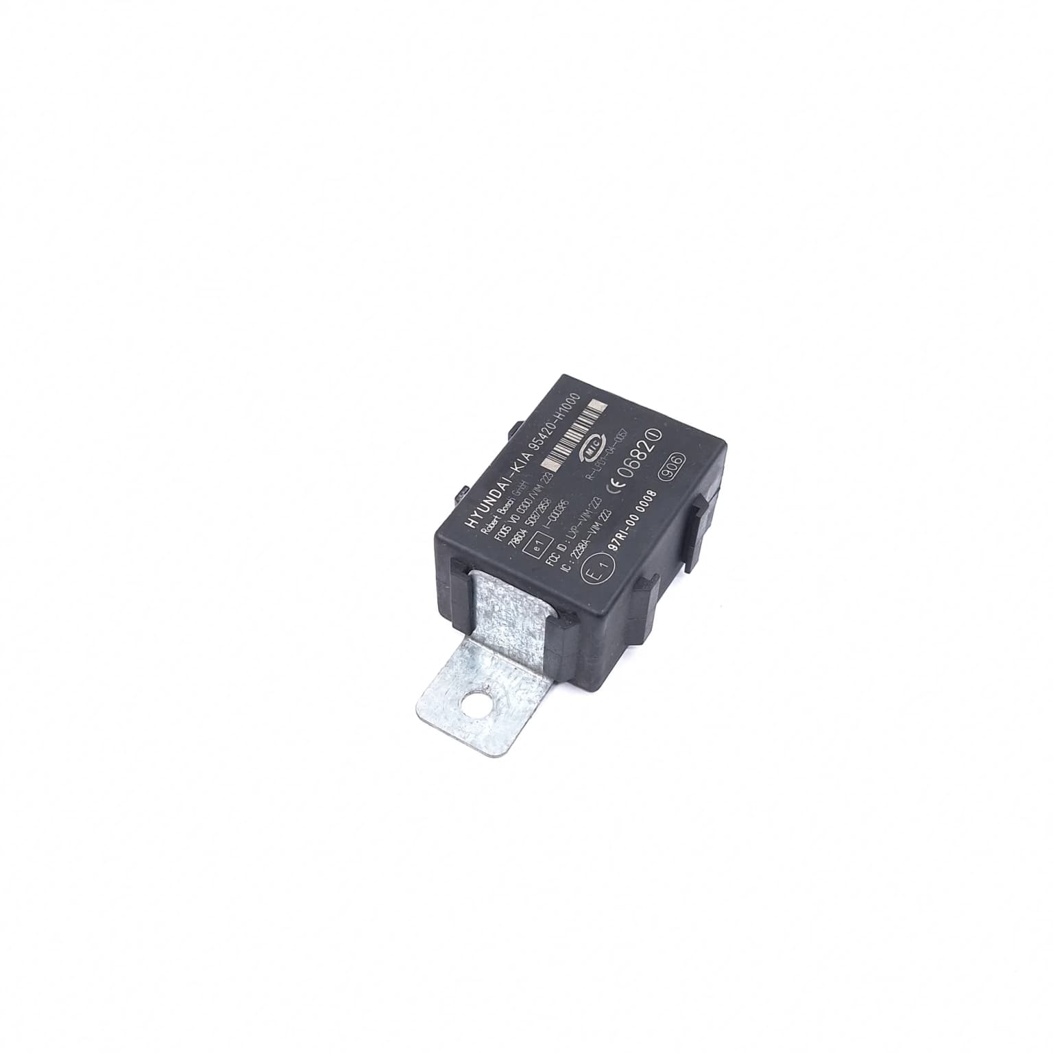 Control unit Hyundai TUCSON (JM) 2004–2010 95420H1000 – 1