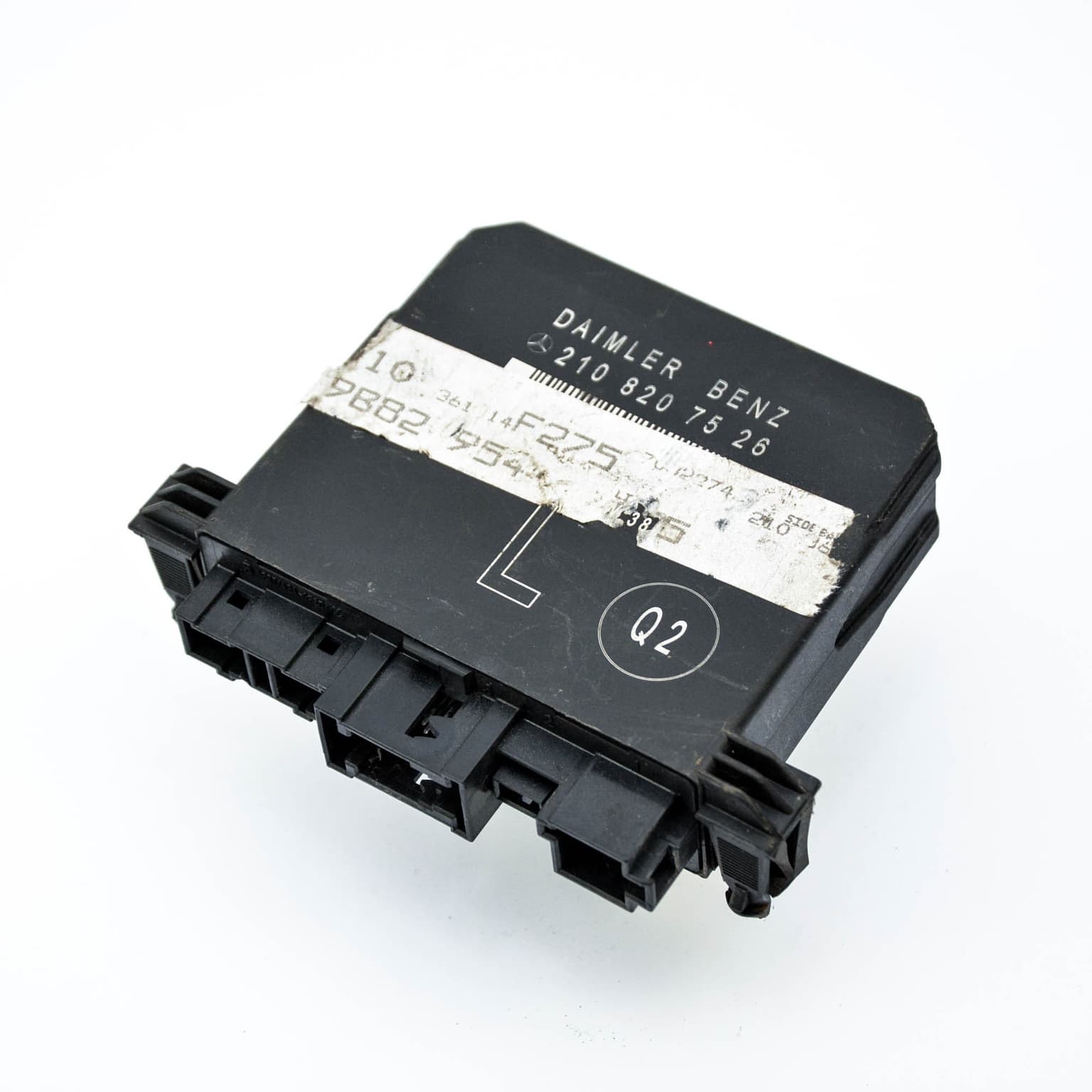 Calculateur Mercedes-Benz E-CLASS (W210) 1995–2003 A2108207526 – 1