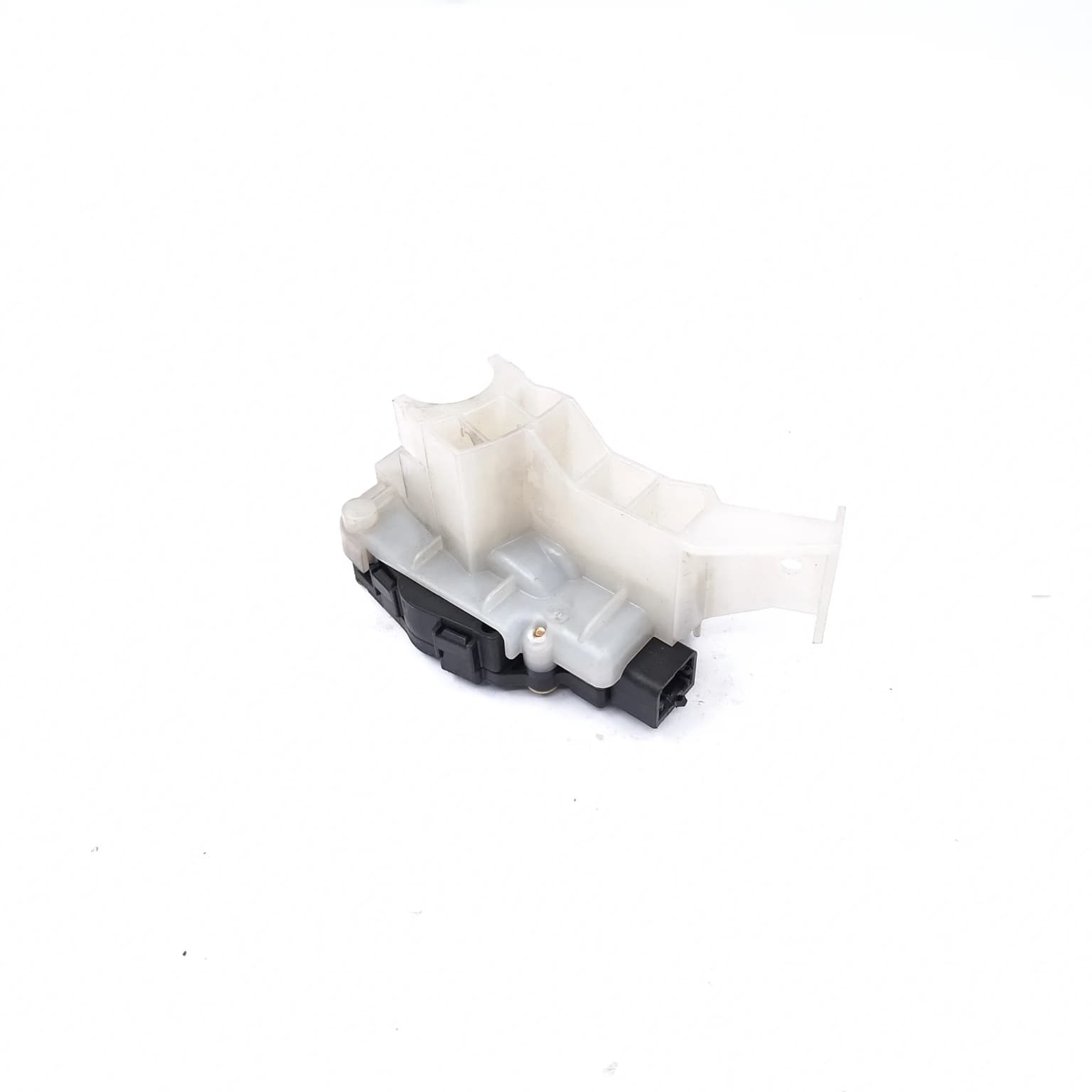 Electronic actuator Mercedes-Benz A-CLASS (W169) 2004–2012 A 150 (169.031, 169.331) M 266.920 985458003 – 1