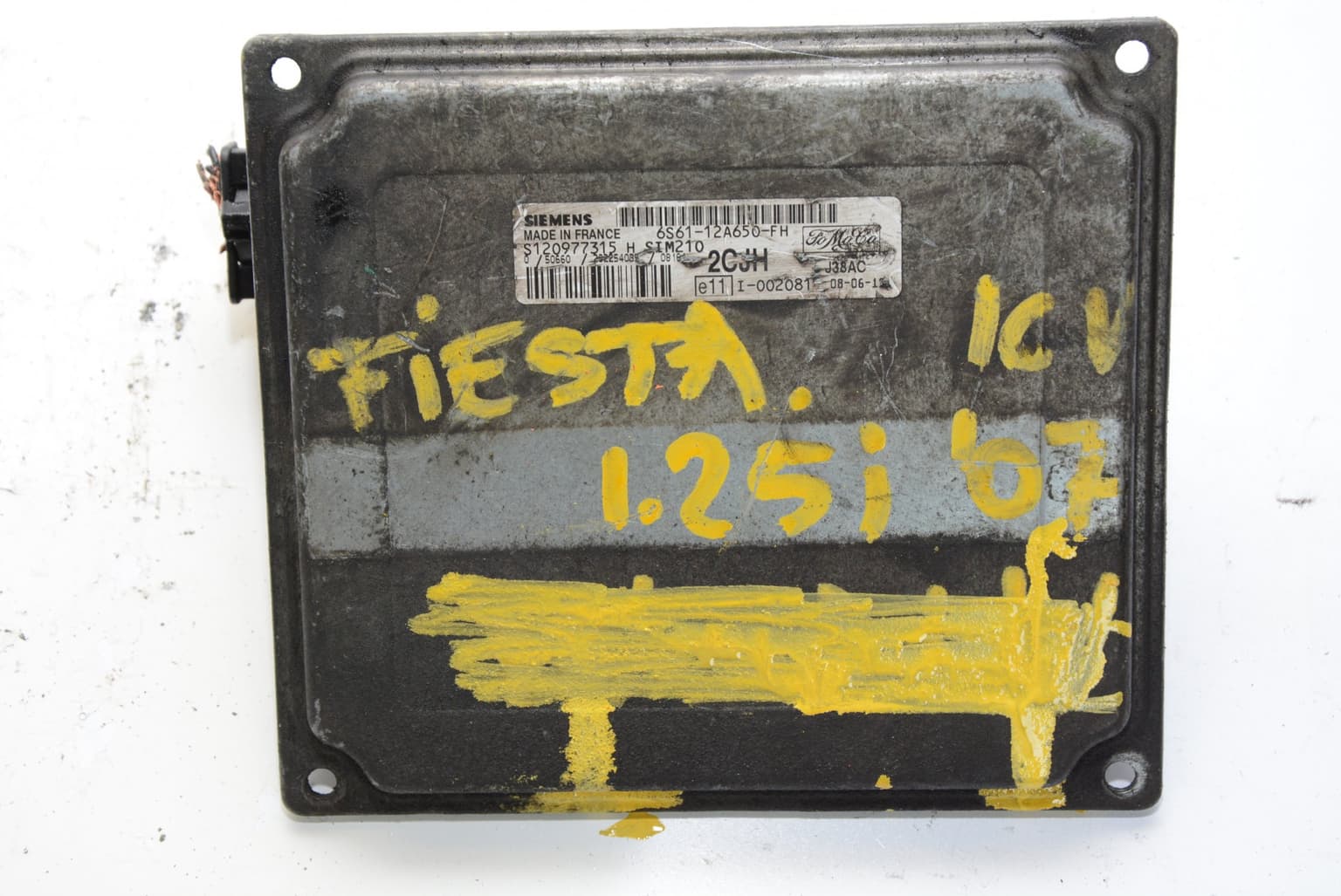 Engine control unit Ford FIESTA Mk 5 2002–2008 1.25 16V S120977315 – 1