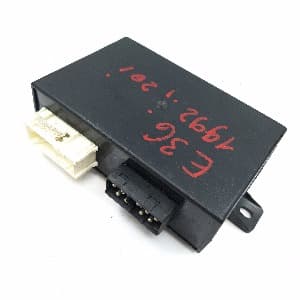 Calculateur BMW 5 (E39) 1995–2004 8353569