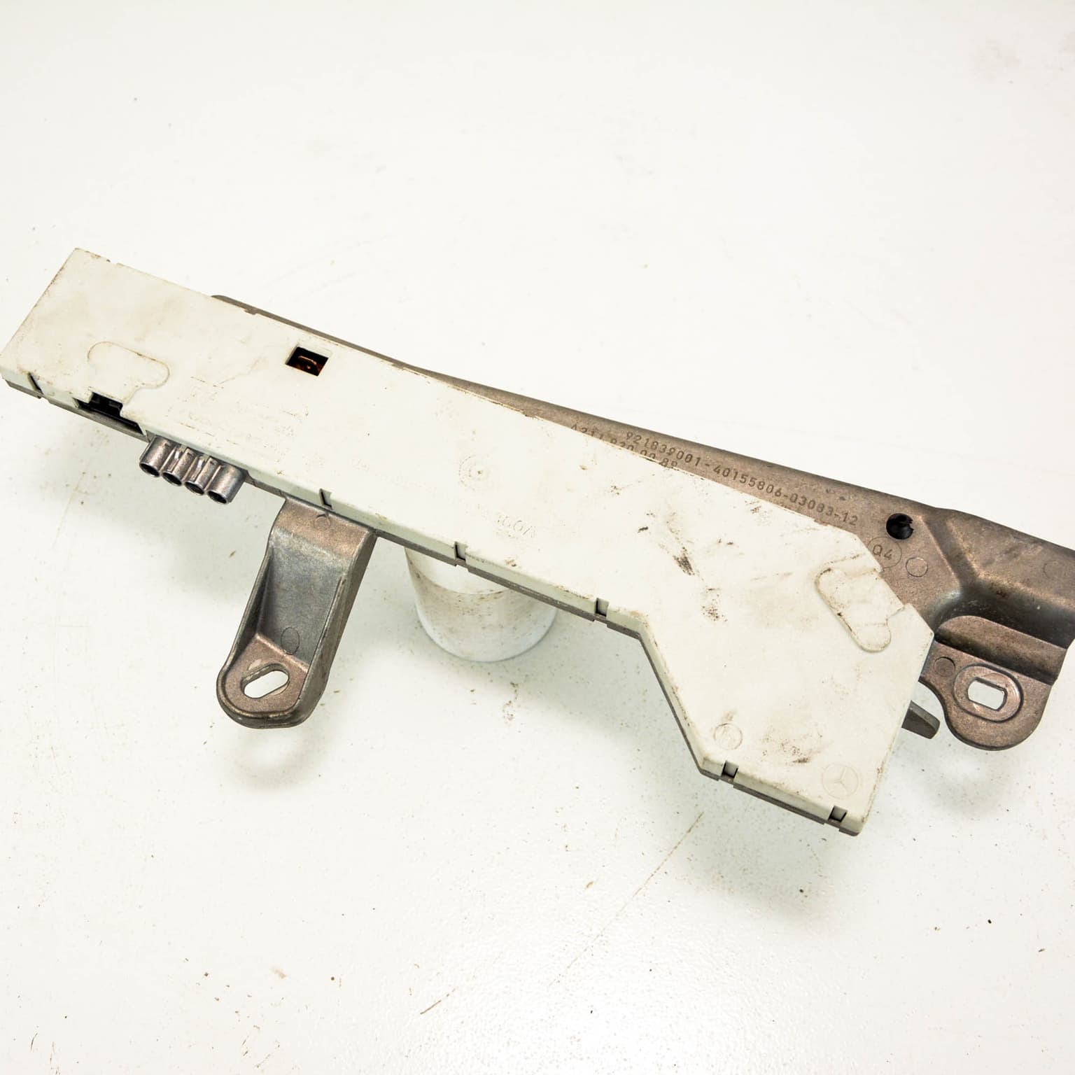 Calculateur Mercedes-Benz E-CLASS (W211) 2002–2009 A2118200089